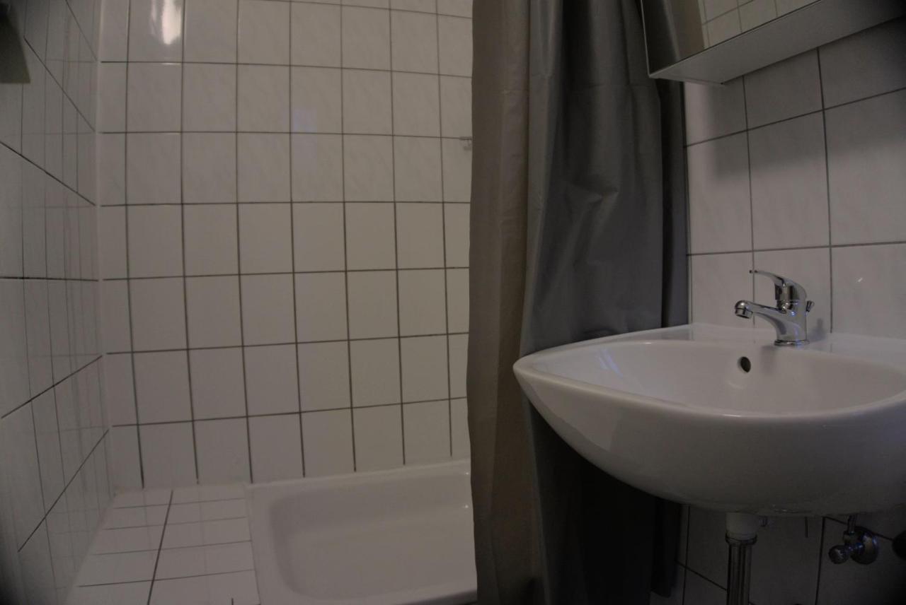 Swan Apartment *