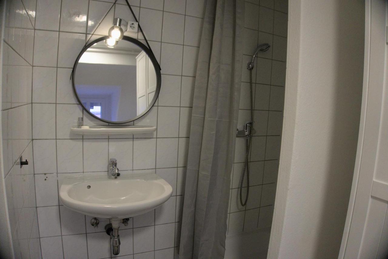 Swan Apartment