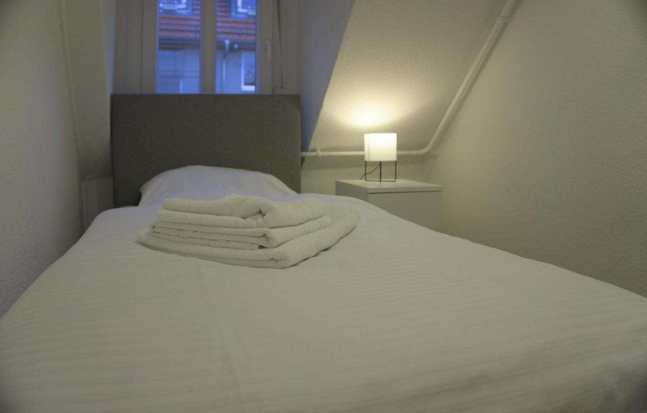 Swan Apartment
