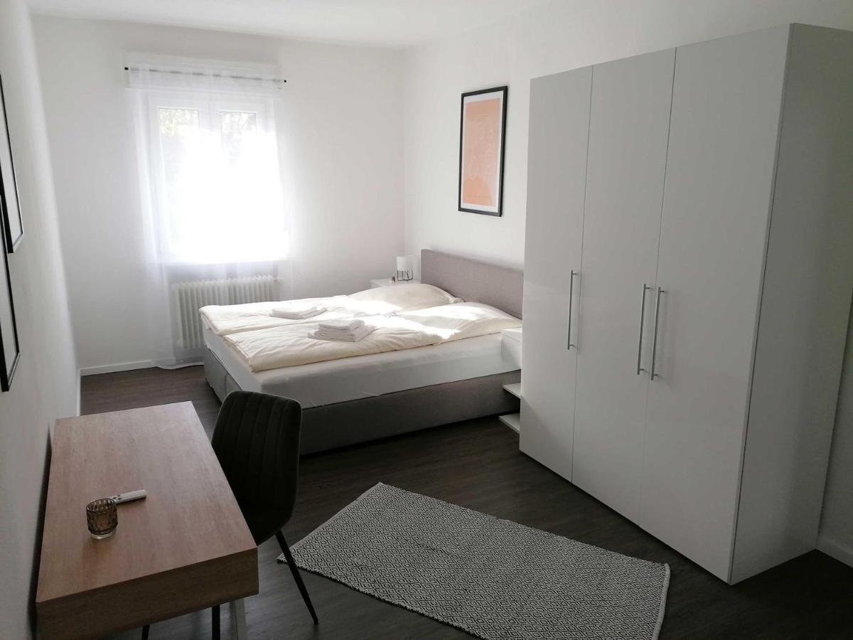 Swan Apartment