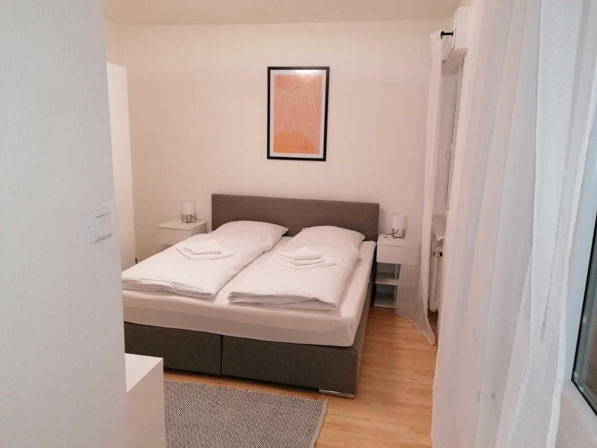 Swan Apartment
